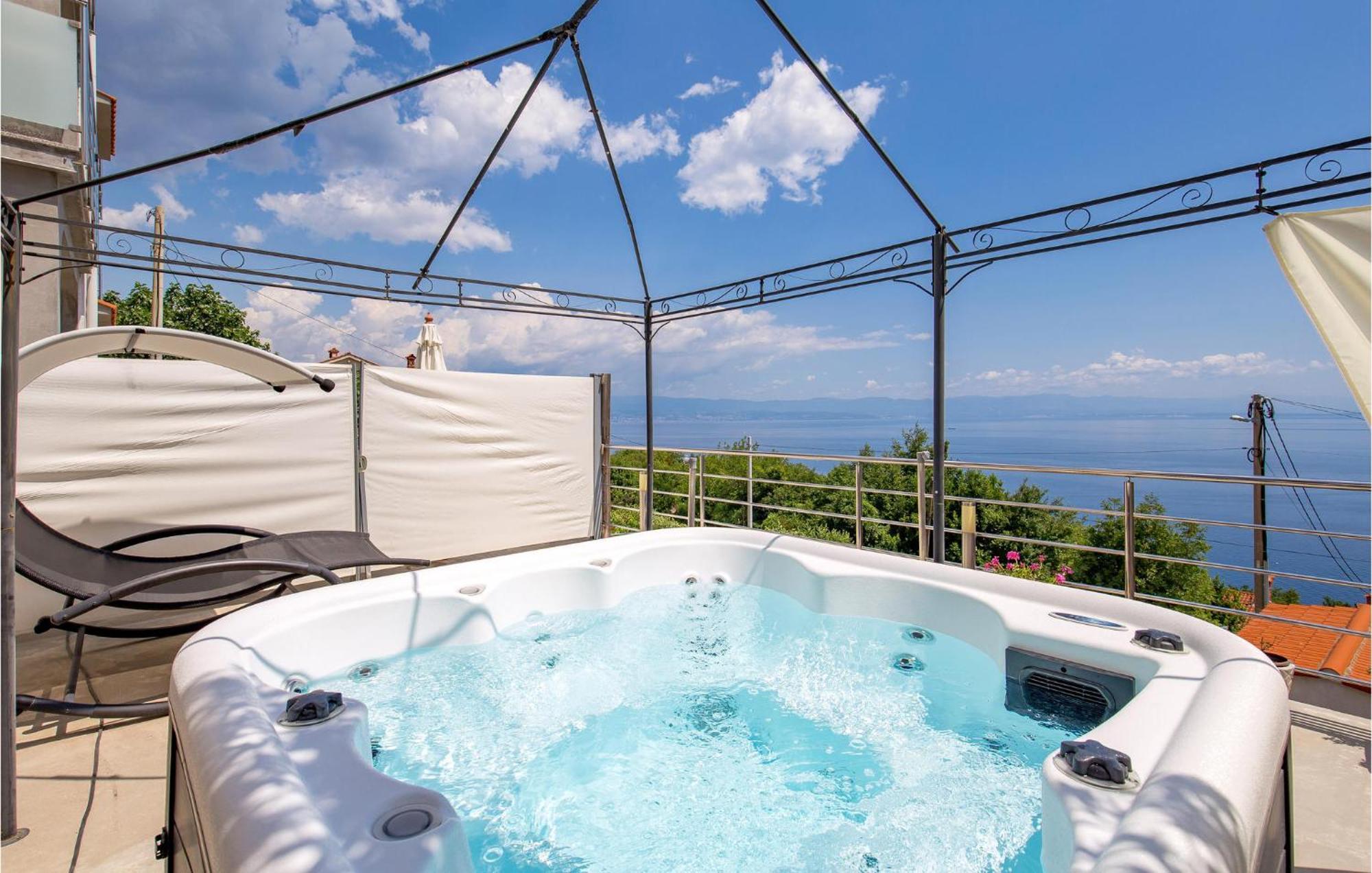 Stunning Apartment In Mošćenička Draga Exterior foto